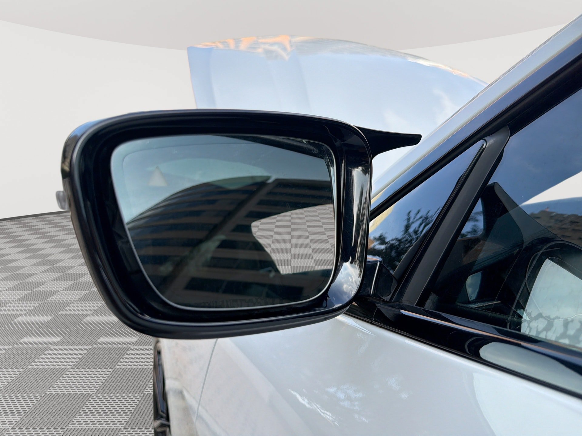 Used 2021 BMW 430i Coupe w/ M Sport Package RWD image 29