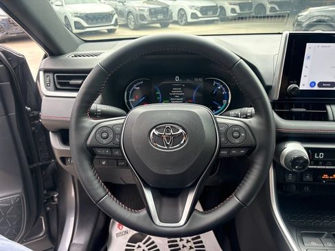 Used 2025 Toyota RAV4 SE w/ Weather & Moonroof Package AWD/4WD image 21