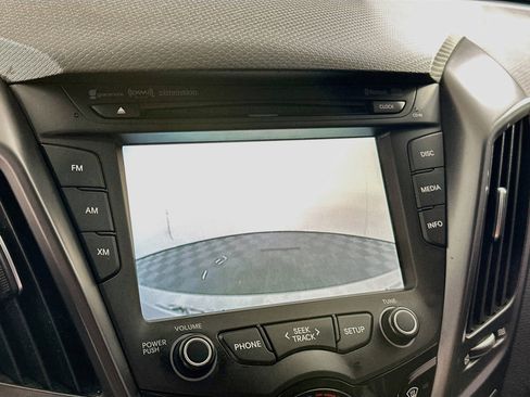 Used 2015 Hyundai Veloster Turbo FWD image 22