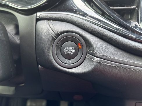 Used 2022 Dodge Durango GT image 13