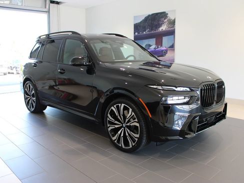 New 2027 BMW X7 M60i AWD/4WD image 2
