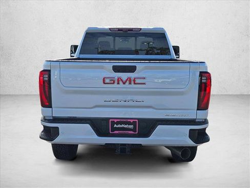 New 2026 GMC Sierra 2500 Denali w/ Denali Reserve Package AWD/4WD image 8