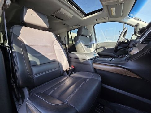 Used 2019 GMC Yukon Denali w/ Denali Ultimate Package image 28