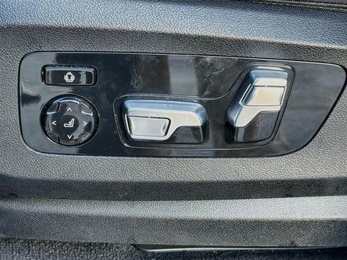 Used 2024 BMW X5 sDrive40i w/ Executive Package RWD image 25