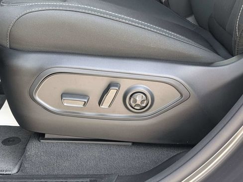 New 2026 Jeep Grand Cherokee L 2WD image 21