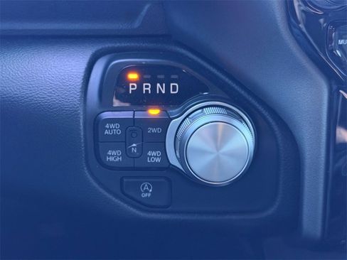 Used 2022 RAM 1500 Laramie w/ Sport Appearance Package image 17