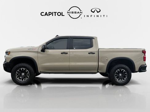 Used 2022 Chevrolet Silverado 1500 ZR2 image 9