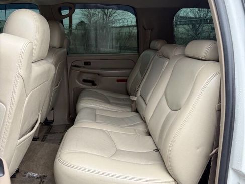 Used 2004 Chevrolet Suburban LT w/ Preferred Equipment Group AWD/4WD image 14