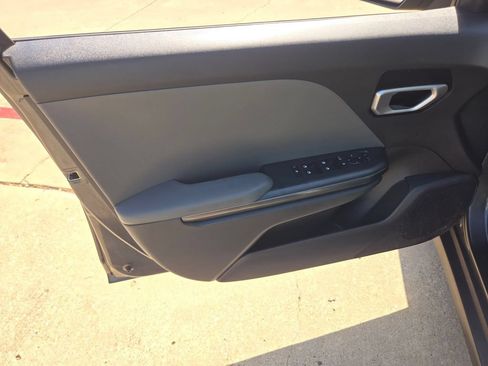 Used 2025 Kia K4 FWD image 14
