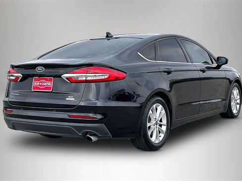 Used 2019 Ford Fusion SE image 5