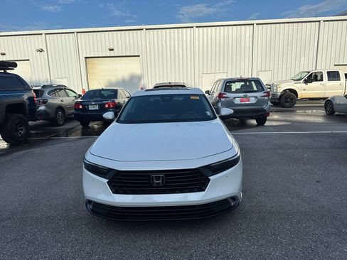 Used 2024 Honda Accord Touring image 2