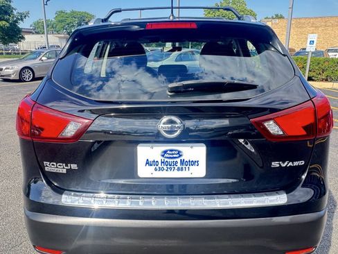 Used 2017 Nissan Rogue Sport SV AWD/4WD image 4