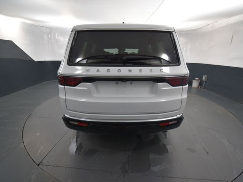 Used 2024 Jeep Wagoneer 4WD w/ Convenience Group I image 8
