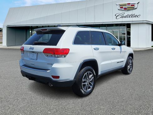 Used 2018 Jeep Grand Cherokee Limited AWD/4WD image 6