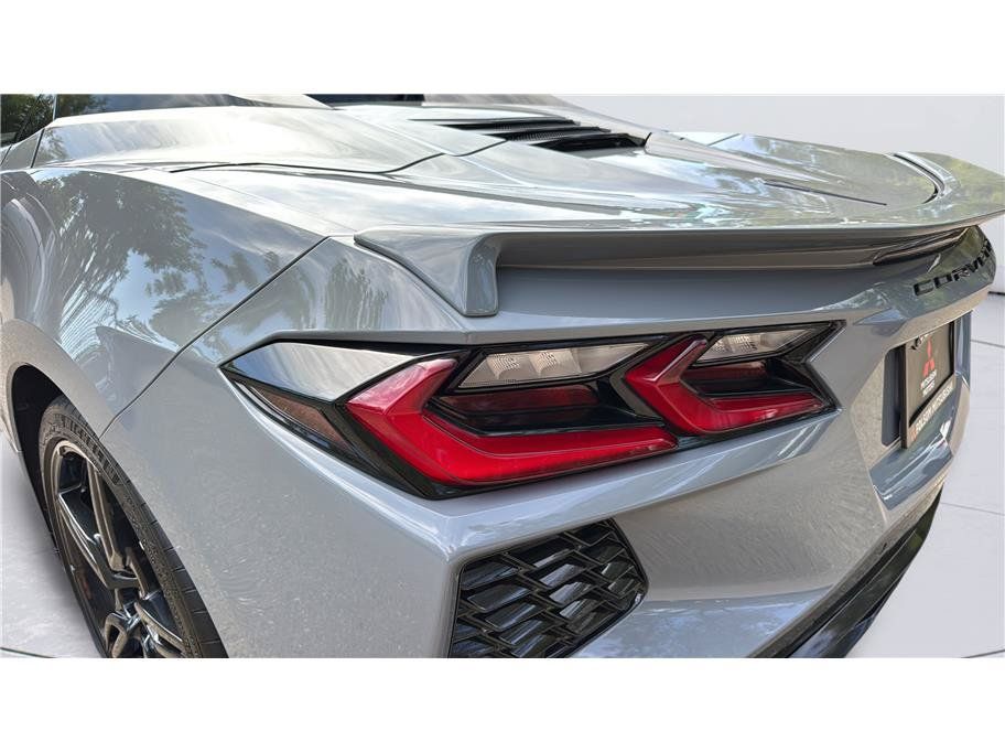 Used 2024 Chevrolet Corvette Stingray Preferred Conv RWD image 12