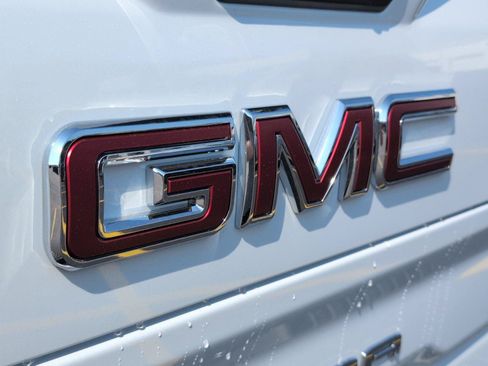 New 2026 GMC Sierra 1500 SLT w/ SLT Premium Plus Package AWD/4WD image 6
