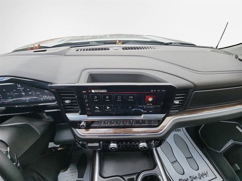 Used 2024 GMC Sierra 1500 Elevation w/ Preferred Package image 22