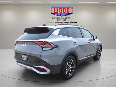 Used 2025 Kia Sportage EX w/ Premium Package FWD image 3