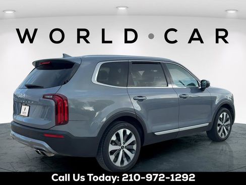 Used 2022 Kia Telluride EX w/ EX Premium Package FWD image 7