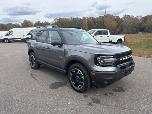New 2025 Ford Bronco Sport Outer Banks w/ Outer Banks Tech Package+ image 29