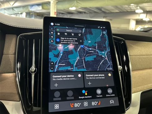 Used 2026 Volvo XC90 B6 Core w/ Protection Package image 16