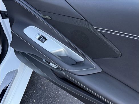 Used 2023 Chevrolet Corvette Stingray Coupe w/ 1LT RWD image 23