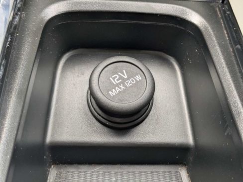 Used 2024 Volvo S60 B5 Plus FWD image 23