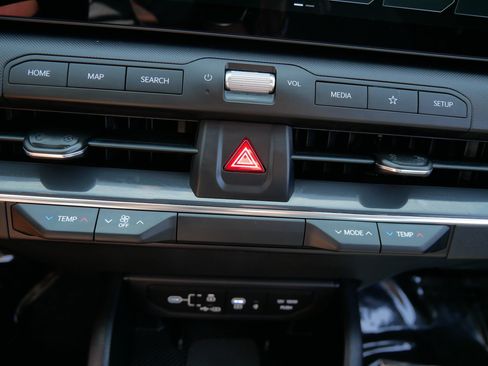 Used 2025 Kia K4 EX FWD image 26