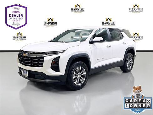 Used 2025 Chevrolet Equinox LT FWD image 1