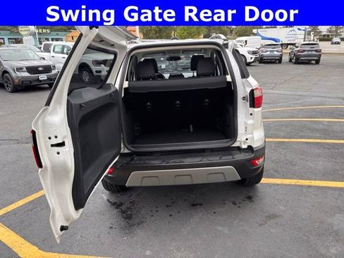 Used 2022 Ford EcoSport Titanium image 9