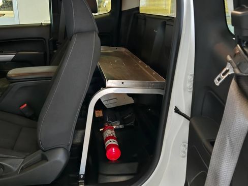 Certified 2022 Chevrolet Colorado LT w/ Fleet Safety Package RWD image 16