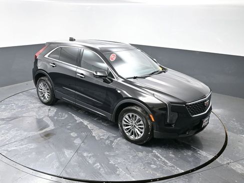 Used 2025 Cadillac XT4 Premium Luxury image 44