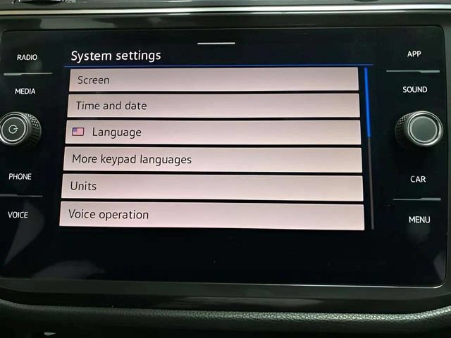 Used 2023 Volkswagen Tiguan SE w/ Panoramic Sunroof Package FWD image 49