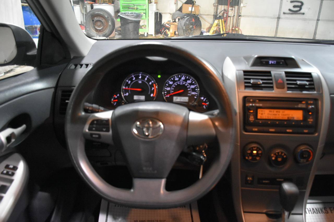 Used 2012 Toyota Corolla S FWD image 37