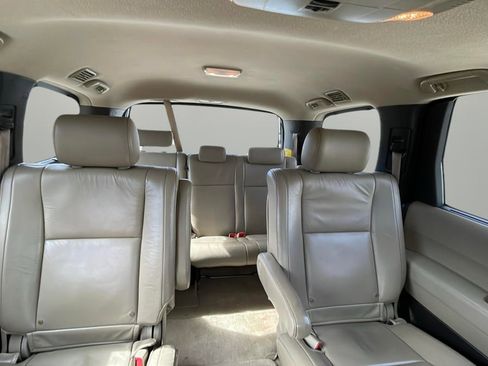 Used 2008 Toyota Sequoia Limited image 21
