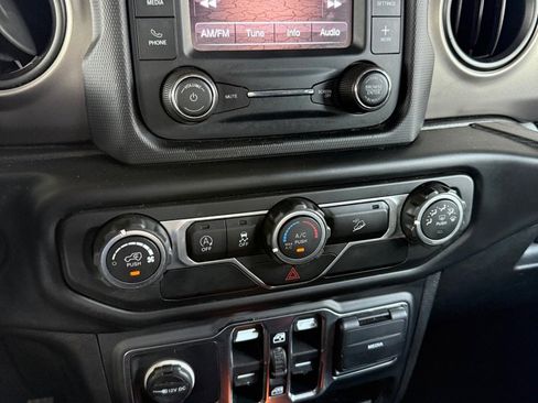 Used 2020 Jeep Wrangler Unlimited Sport S image 6