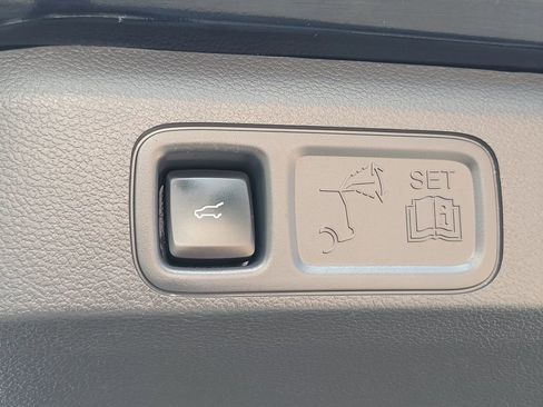 Used 2024 Lincoln Navigator Reserve image 32