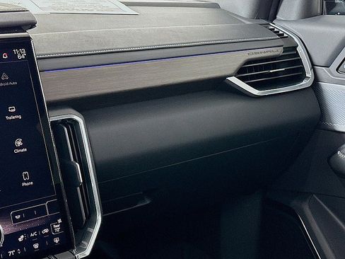 Used 2025 GMC Acadia Denali w/ Super Cruise Package AWD/4WD image 26