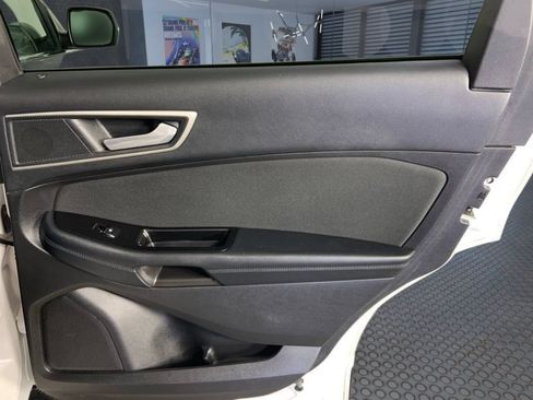 Used 2017 Ford Edge SEL AWD/4WD image 11