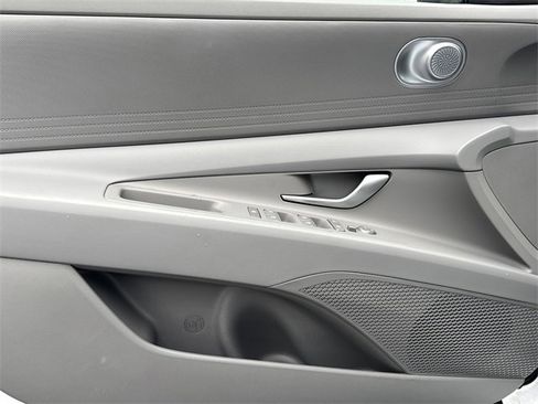New 2026 Hyundai Elantra Blue image 10