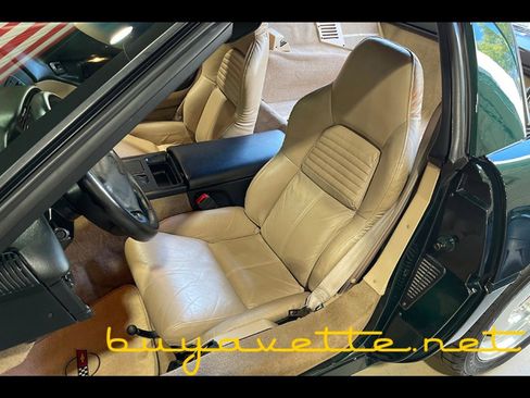 Used 1996 Chevrolet Corvette Coupe image 18