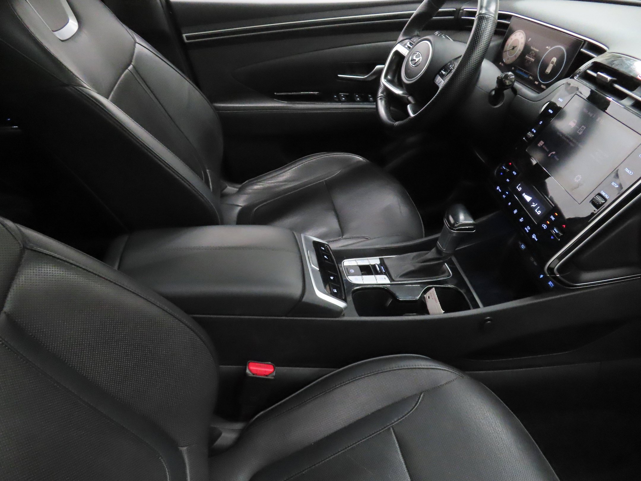 Used 2022 Hyundai Tucson SEL w/ Convenience + Premium Package FWD image 26
