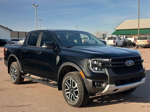 Used 2024 Ford Ranger Lariat w/ FX4 Off-Road Package image 7