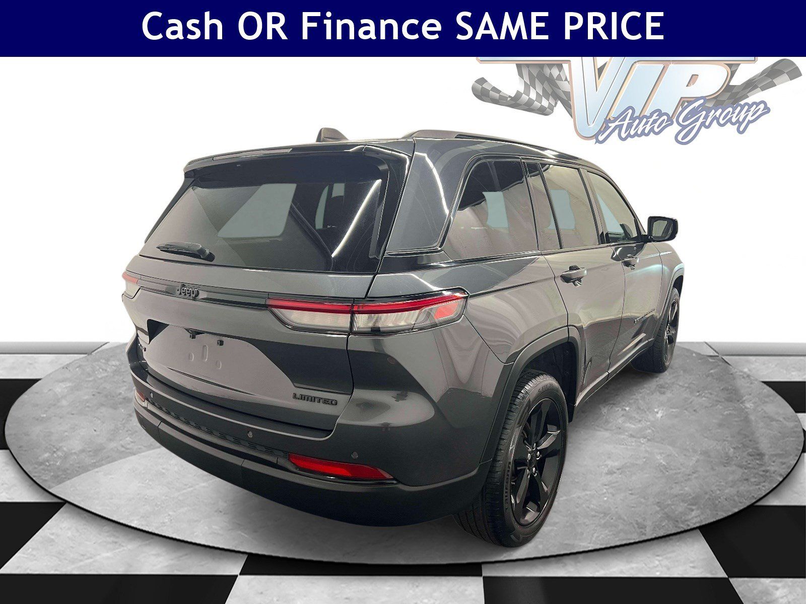 Used 2023 Jeep Grand Cherokee Limited w/ Black Appearance Package AWD/4WD image 6