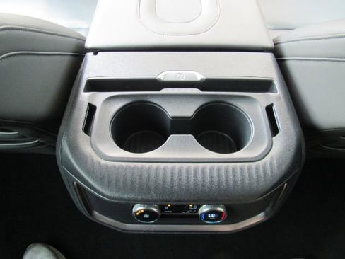 Used 2025 Ford Expedition Active image 37