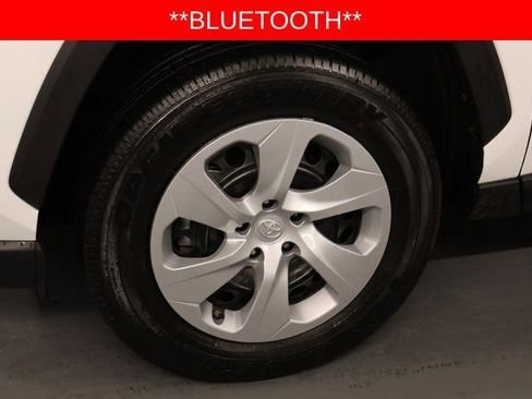 Used 2025 Toyota RAV4 LE image 8