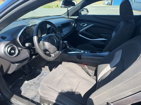 Used 2016 Chevrolet Camaro LT image 13