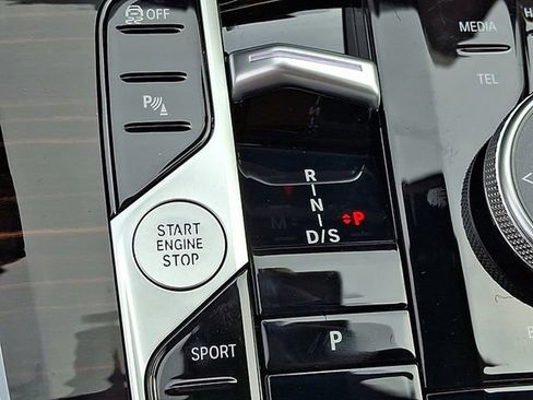 Certified 2026 BMW X5 xDrive40i w/ Climate Comfort Package image 12