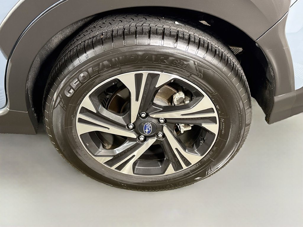Certified 2025 Subaru Crosstrek 2.5i Premium AWD/4WD image 34