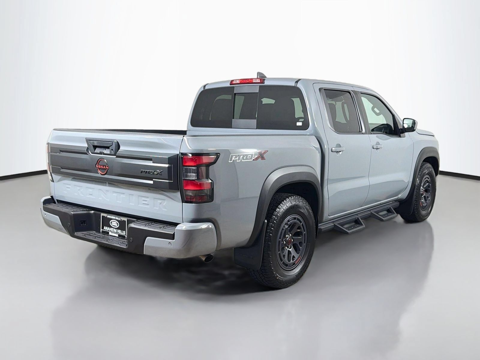 Used 2025 Nissan Frontier Pro-X RWD image 5
